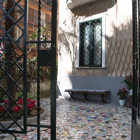 Villino Teresa Bed & Breakfast Salerno Bagian luar foto