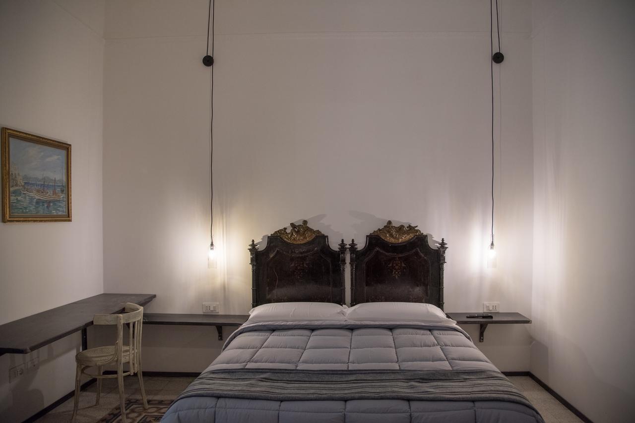 Villino Teresa Bed & Breakfast Salerno Bagian luar foto